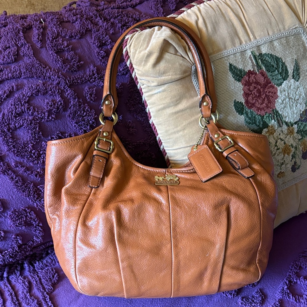 Coach Tan Leather Shoulder Bag